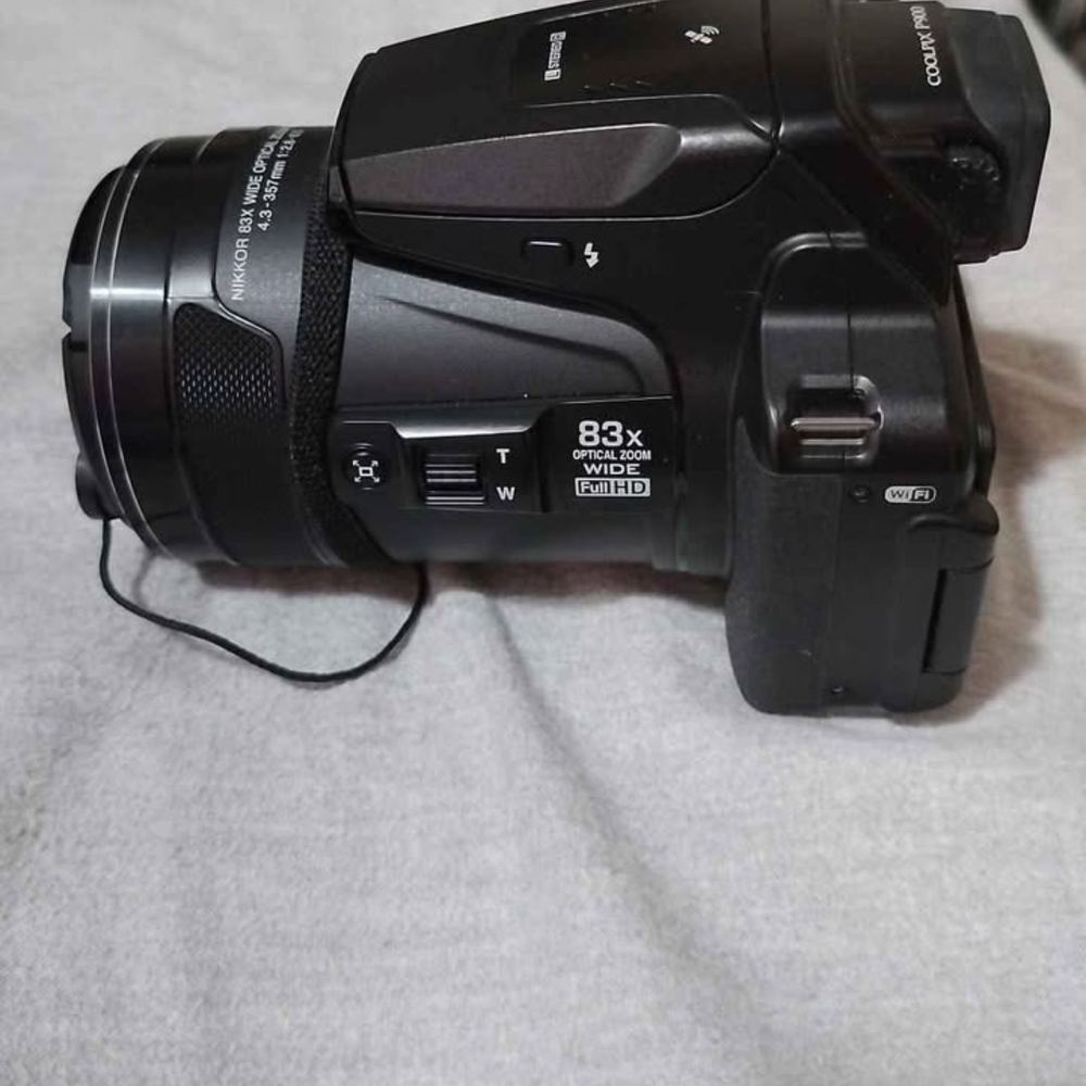 Nikon Black Digital Camera Professional Quality - Picture 2 of 9